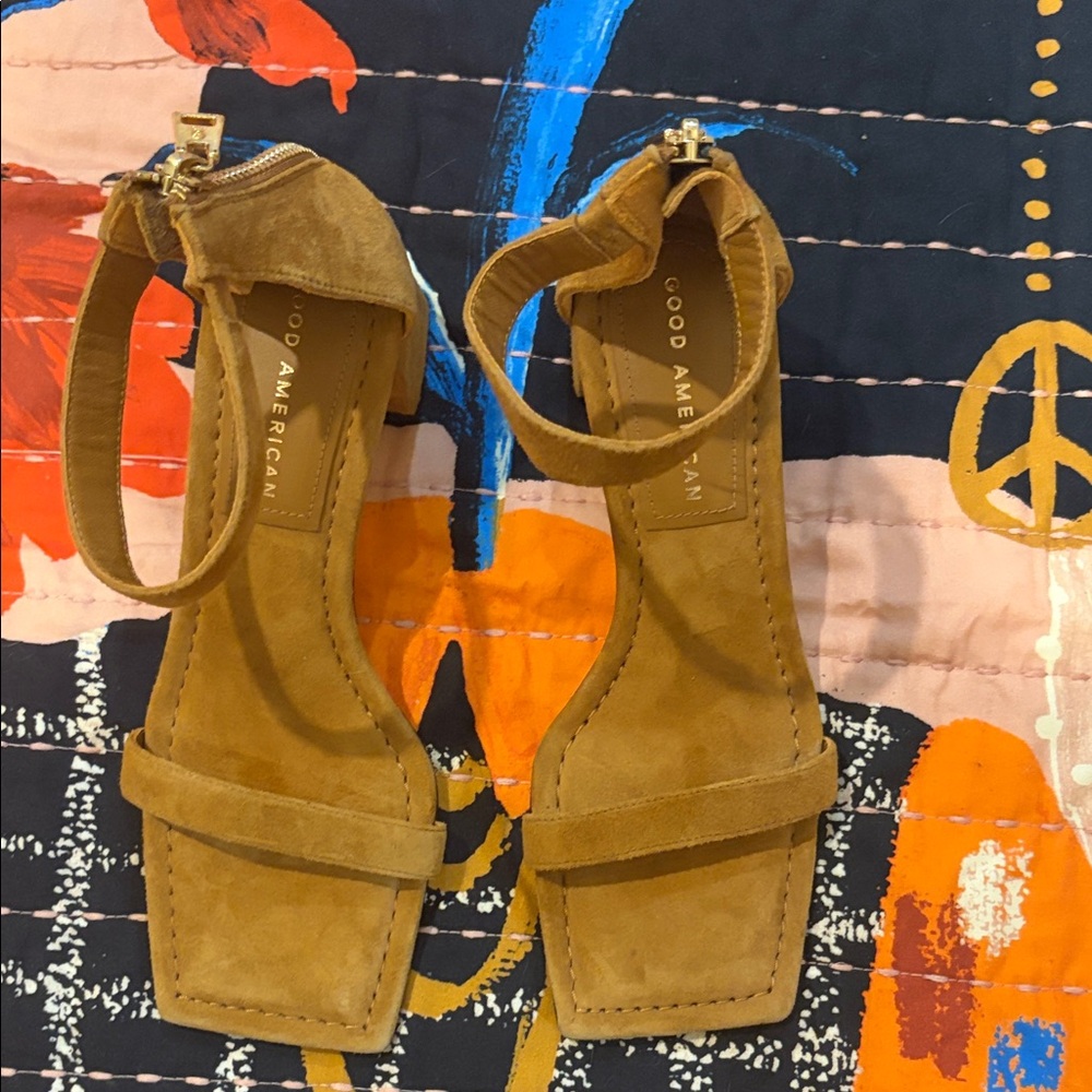 Good American Block Heel Sandals
